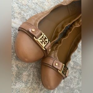 Tort Burch brown/tan flats size 10.5